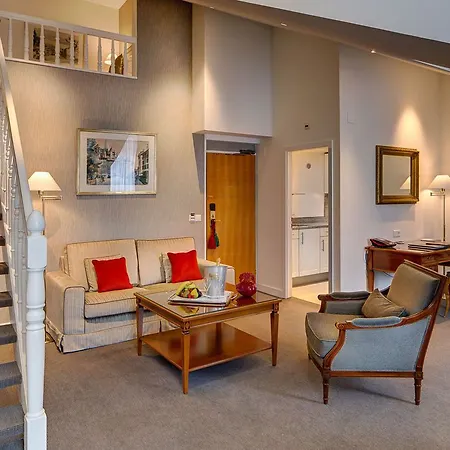 Hotel Bristol