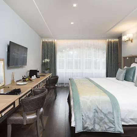 Bristol Hotel